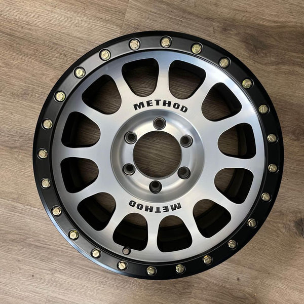 プレーヤー MR.BRAIN05 Method MR305 17x8.5 +0 6x135 Machined (Set of 4) MR30578516300