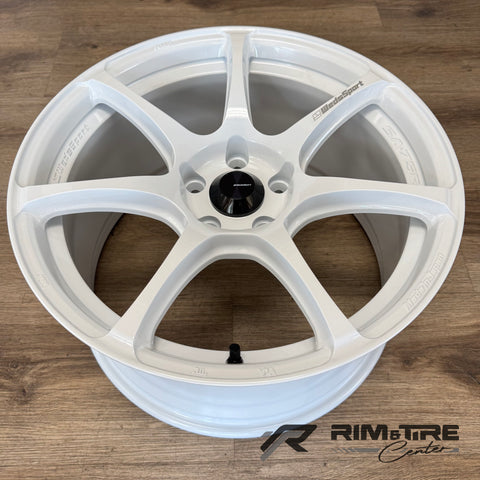 Weds SA75R 18x9.5 +39 5x114.3 Circuit White (Set of 4) 74727