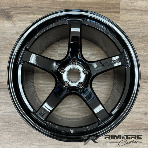 Gram Lights 57CR 19x9.5 +25/19x10.5 +22 5x114.3 Gloss Black (Staggered, Set of 4) WGCR425EGX/WGCR622EGX