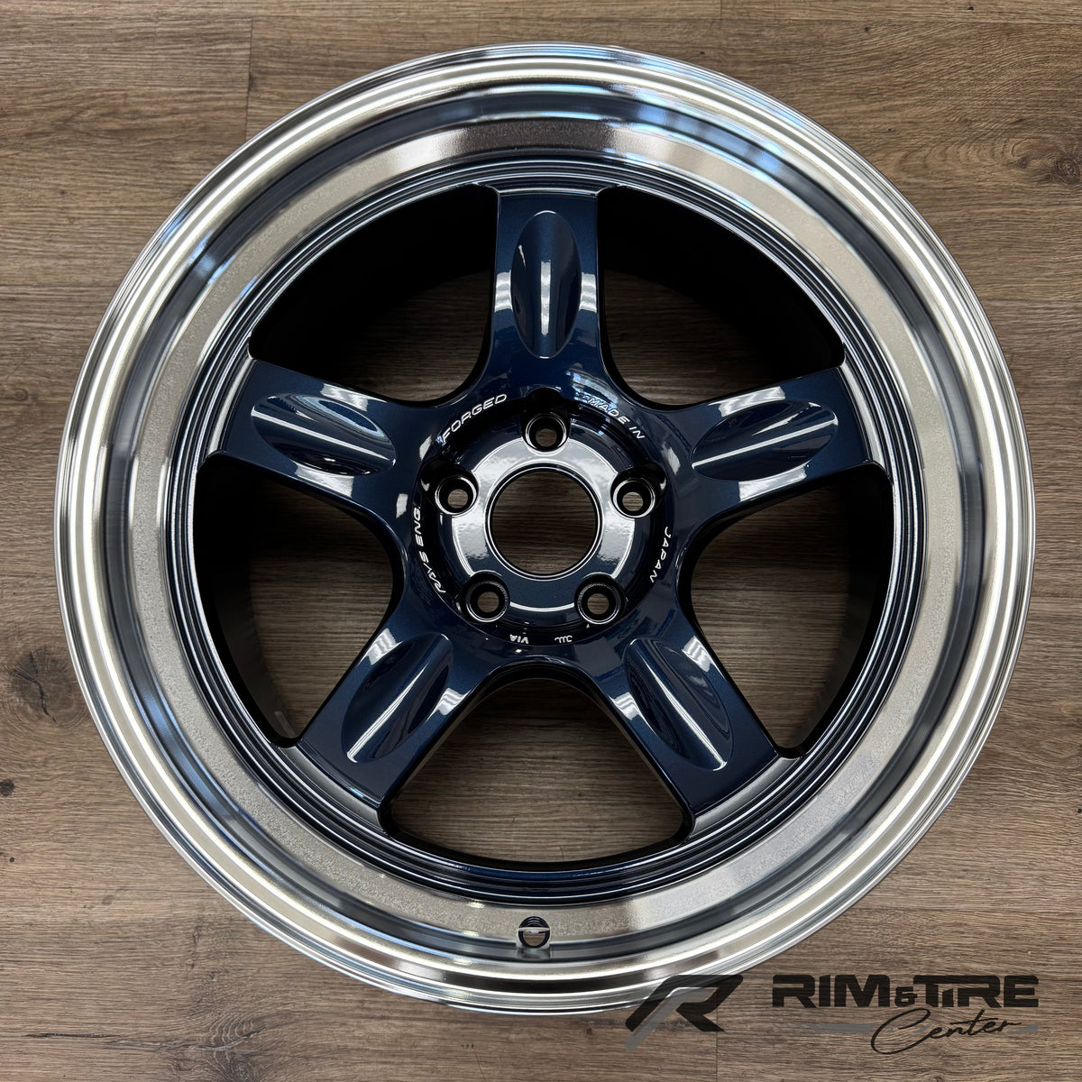 Volk Racing 21C 18x9.5 +20 5x114.3 Mag Blue / Rim DC (Set of 4) WK2X20EDF