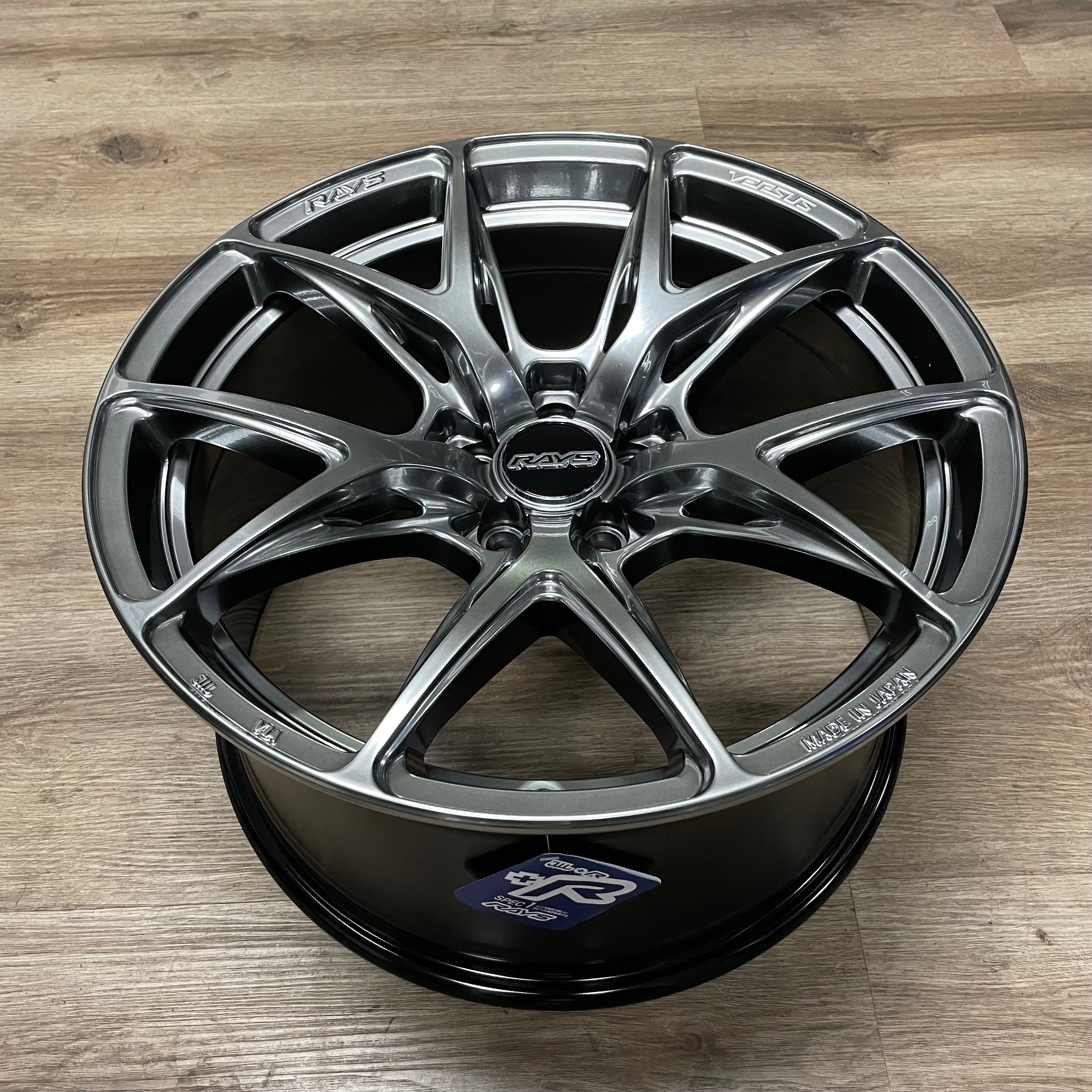 Rays Versus VV21S 18x9.5 +38 5x100 Grace Silver (Set of 4) WT2X38DQNK ...