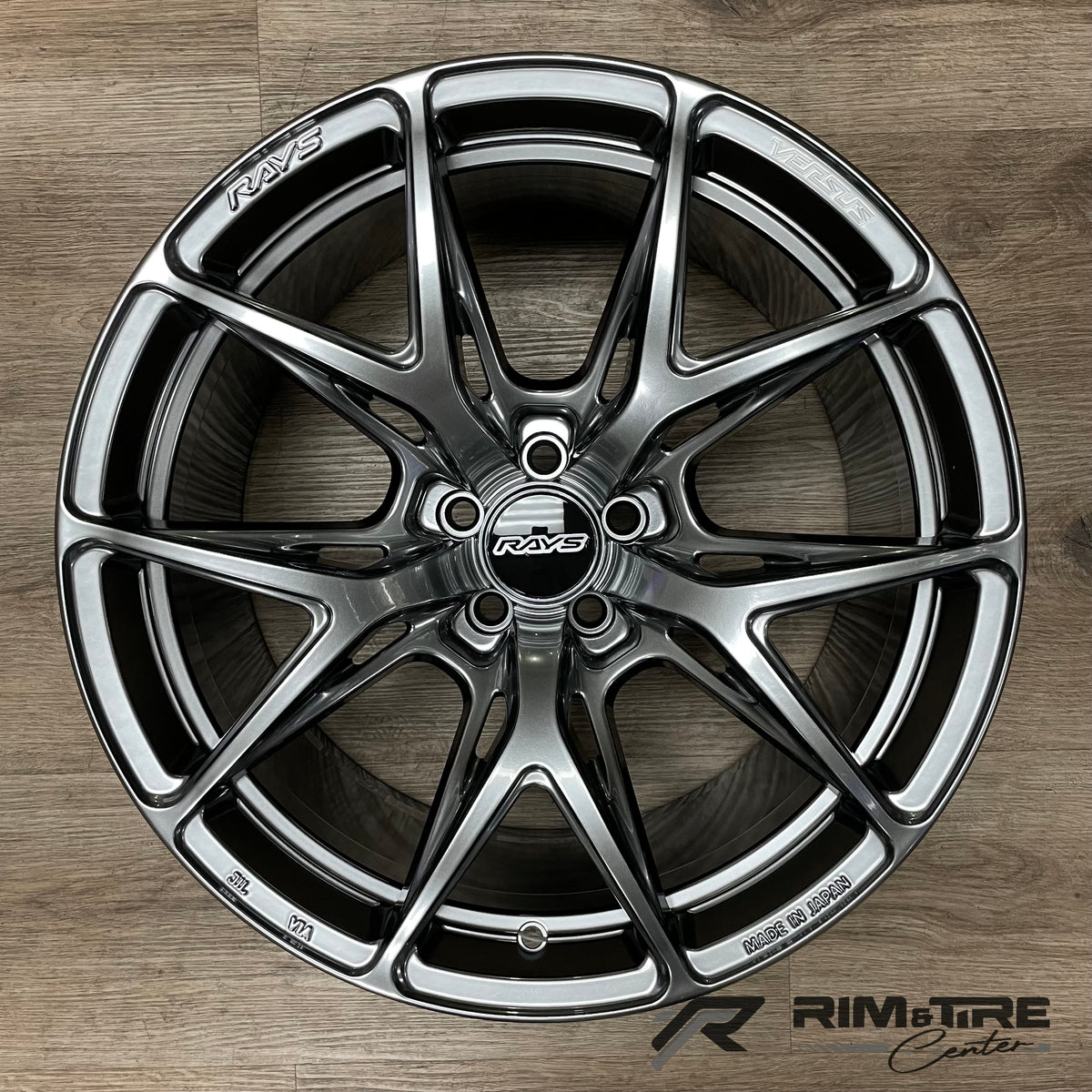 Rays Versus VV21S 18x9.5 +38 5x100 Grace Silver (Set of 4) WT2X38DQNK