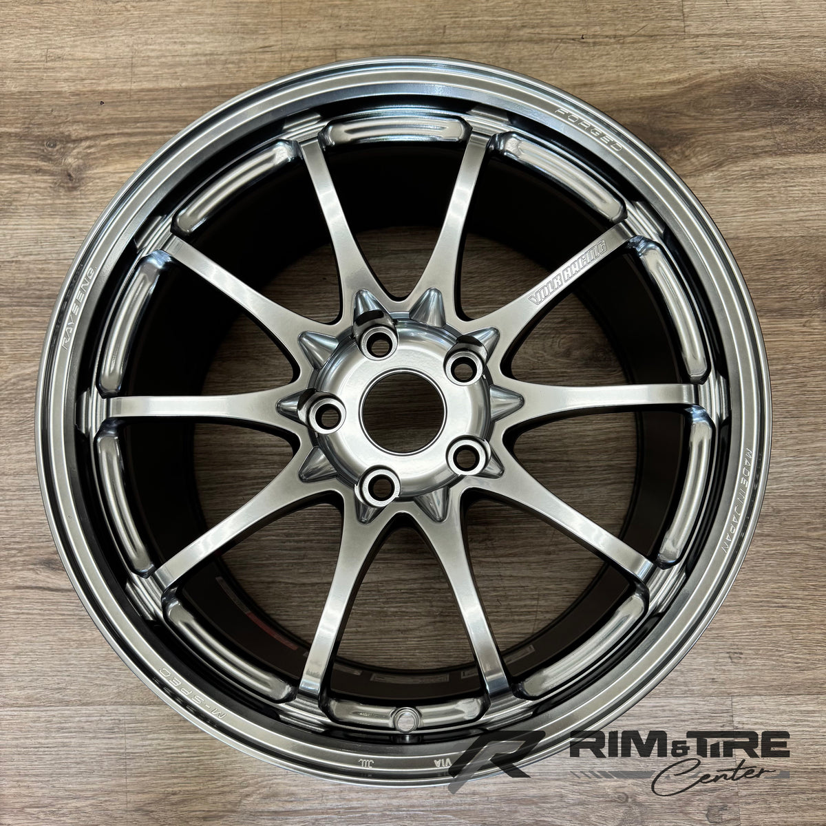 Volk Racing CE28N-Plus 18x10 +40 5x120 Shining Light Metal(Set of 4) WV2PMY40WSI