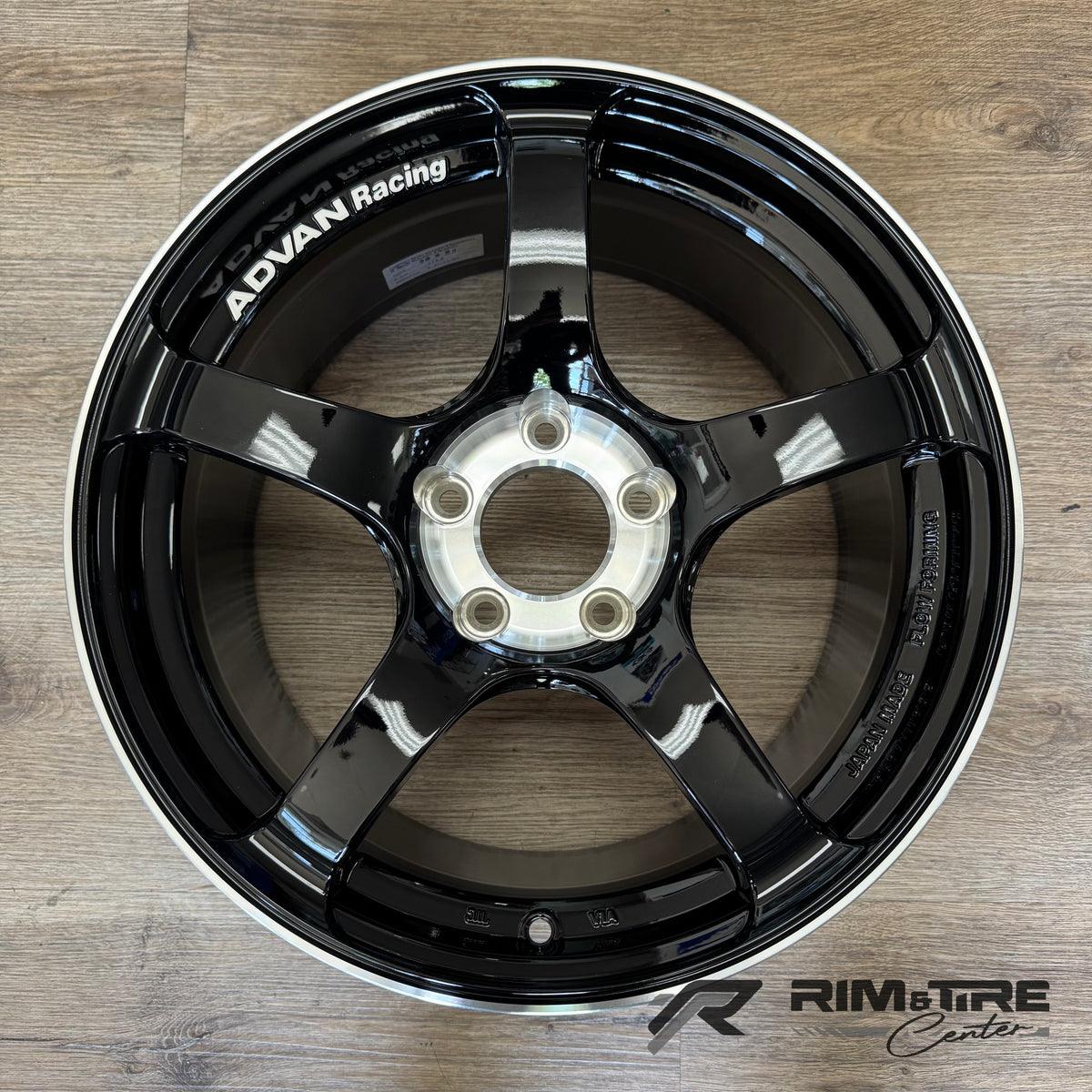 Advan Racing TC4 SE 17x9 +45 5x114.3 Racing Gloss Black & Diamond Cut (Set of 4) YADS7I45EBF