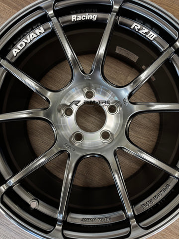 Advan RZIII 18x9.5 +25 5x114.3 Hyper Platinum Black & Diamond Cut (Set of 4) YAJ38J25EHPC