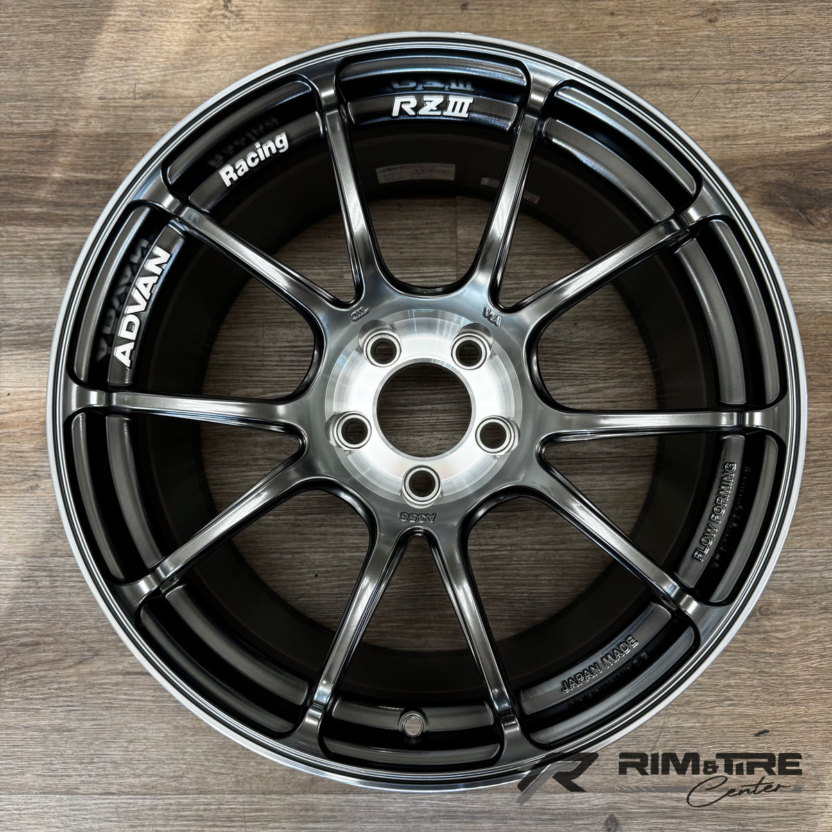 Advan RZIII 18x9.5 +25 5x114.3 Hyper Platinum Black & Diamond Cut (Set of 4) YAJ38J25EHPC
