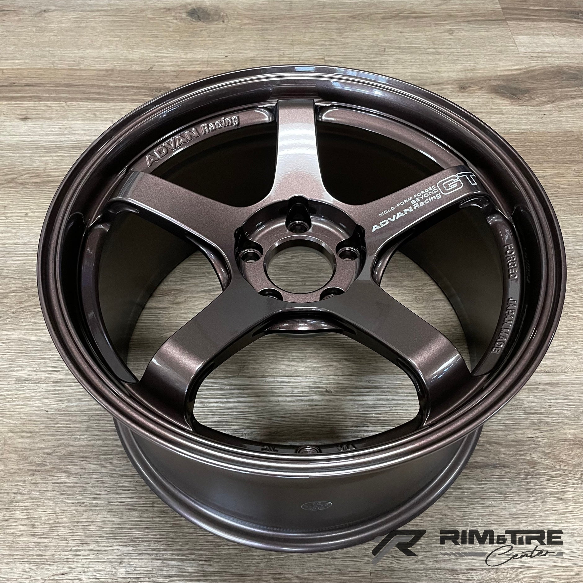 Advan Racing – Rim and Tire Center