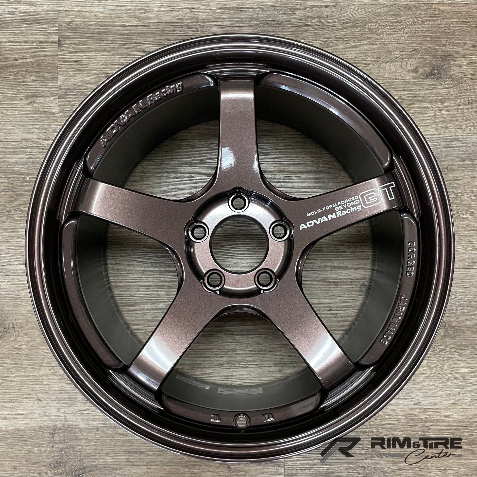 Advan Racing – Rim and Tire Center