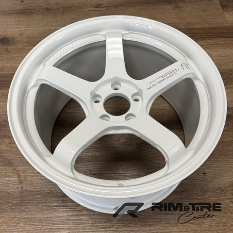 Advan GT Beyond 18x10 +35 5x114.3 Racing White Metallic (Set of 4) YAQB8K35EW