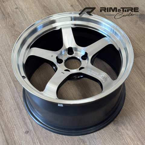 Advan GT Beyond-R 18x9.5 +38 5x114.3 Machining & Diamond Cut (Set of 4) YAQC8J38EMDC