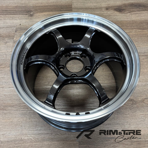 Advan RG-D2 18x9.5 +22 5x114.3 Machining & Black Gunmetallic (Set of 4) YAT8J22EMBG